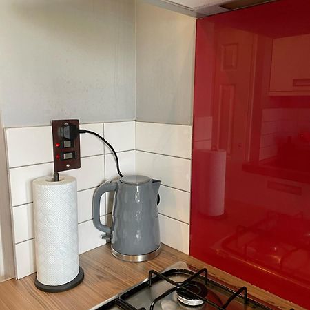 Top Floor 1 Bedroom Apartment With Views Over 伦敦 外观 照片